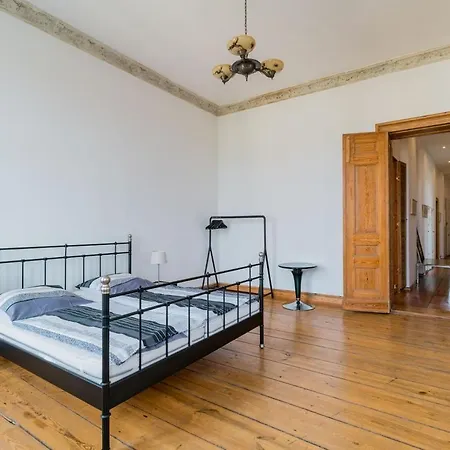 Center Schwabing Spacious Flat * Mnichov