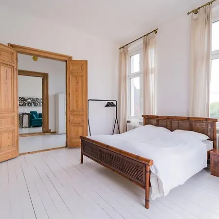 Center Schwabing Spacious Flat Apartment *