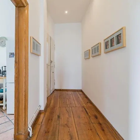 Center Schwabing Spacious Flat * Mnichov