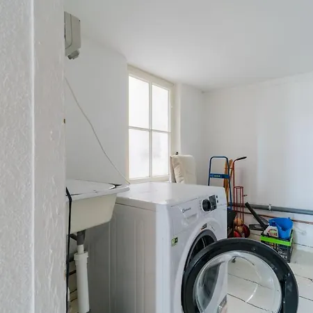 Center Schwabing Spacious Flat Apartment